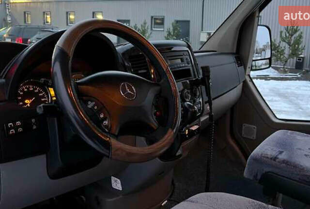 Білий Мерседес Sprinter, об'ємом двигуна 2.2 л та пробігом 216 тис. км за 22500 $, фото 9 на Automoto.ua