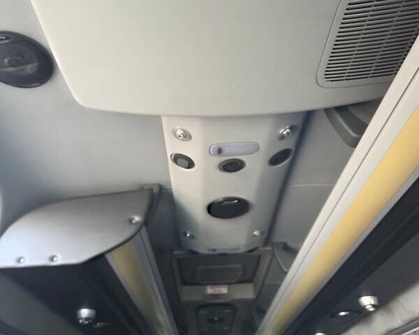 Мерседес Sprinter 2010 у Чернівцях на Automoto.ua Білий Мерседес Sprinter, об'ємом двигуна 2.99 л та пробігом 341 тис. км за 33000 $, фото 19 на Automoto.ua