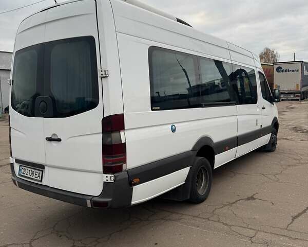 Белый Мерседес Sprinter, объемом двигателя 2.14 л и пробегом 393 тыс. км за 26500 $, фото 2 на Automoto.ua