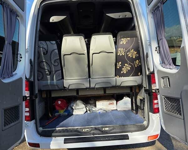 Мерседес Sprinter 2010 у Чернівцях на Automoto.ua Білий Мерседес Sprinter, об'ємом двигуна 2.99 л та пробігом 341 тис. км за 33000 $, фото 13 на Automoto.ua