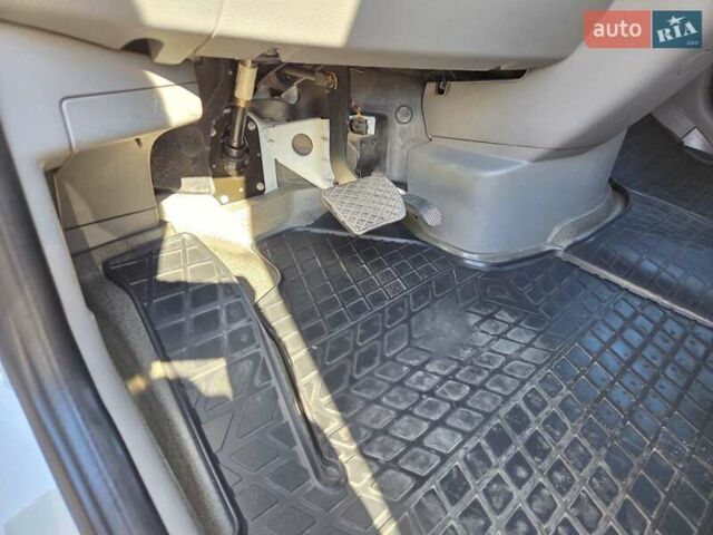 Мерседес Sprinter 2010 у Чернівцях на Automoto.ua Білий Мерседес Sprinter, об'ємом двигуна 2.99 л та пробігом 341 тис. км за 33000 $, фото 31 на Automoto.ua