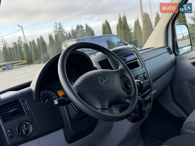 Білий Мерседес Sprinter, об'ємом двигуна 2.99 л та пробігом 275 тис. км за 36000 $, фото 6 на Automoto.ua