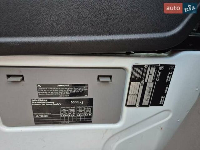 Белый Мерседес Sprinter, объемом двигателя 2.2 л и пробегом 355 тыс. км за 29500 $, фото 11 на Automoto.ua