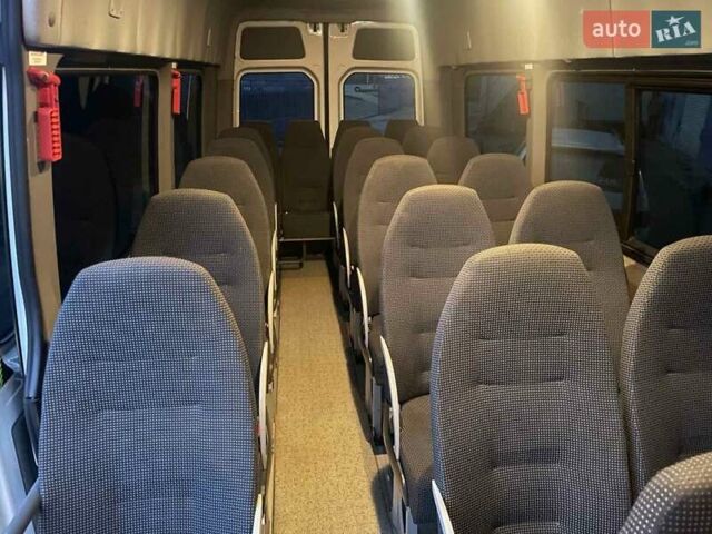 Белый Мерседес Sprinter, объемом двигателя 2.2 л и пробегом 350 тыс. км за 26900 $, фото 19 на Automoto.ua