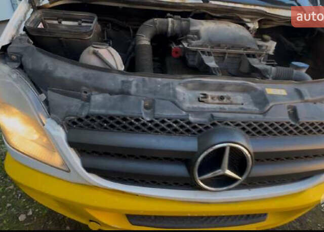 Білий Мерседес Sprinter, об'ємом двигуна 0 л та пробігом 400 тис. км за 23000 $, фото 1 на Automoto.ua