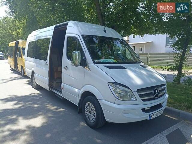 Белый Мерседес Sprinter, объемом двигателя 2.14 л и пробегом 700 тыс. км за 30000 $, фото 5 на Automoto.ua
