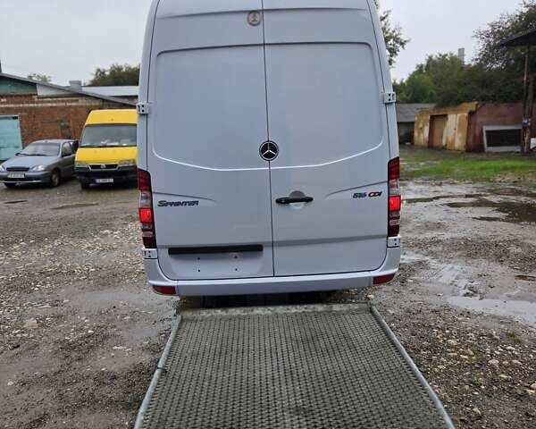 Белый Мерседес Sprinter, объемом двигателя 2.2 л и пробегом 260 тыс. км за 29650 $, фото 23 на Automoto.ua
