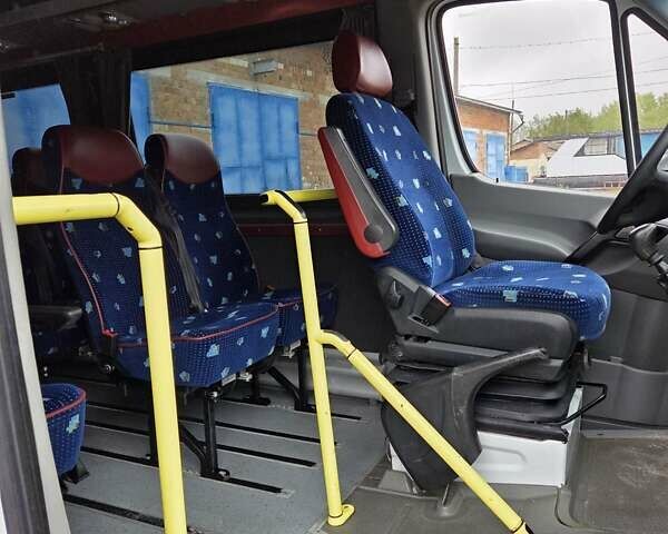 Белый Мерседес Sprinter, объемом двигателя 2.2 л и пробегом 260 тыс. км за 29650 $, фото 31 на Automoto.ua