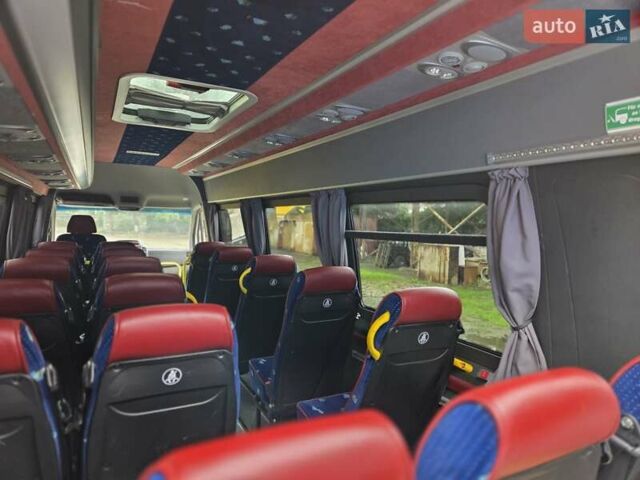 Белый Мерседес Sprinter, объемом двигателя 2.2 л и пробегом 260 тыс. км за 29650 $, фото 25 на Automoto.ua