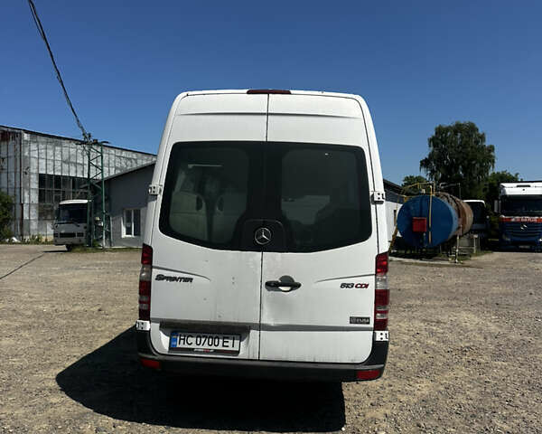 Білий Мерседес Sprinter, об'ємом двигуна 2.15 л та пробігом 493 тис. км за 32000 $, фото 8 на Automoto.ua