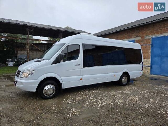 Белый Мерседес Sprinter, объемом двигателя 2.2 л и пробегом 260 тыс. км за 29650 $, фото 7 на Automoto.ua