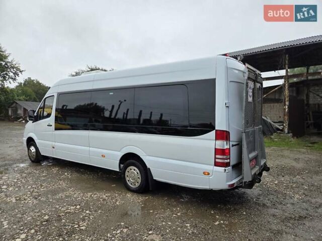 Белый Мерседес Sprinter, объемом двигателя 2.2 л и пробегом 260 тыс. км за 29650 $, фото 6 на Automoto.ua