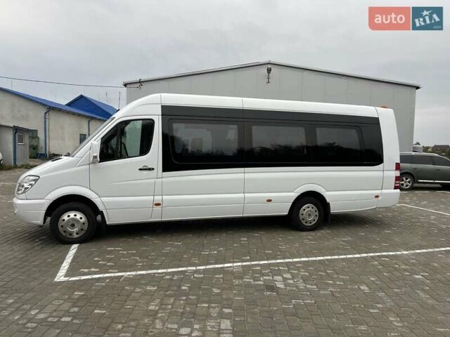 Белый Мерседес Sprinter, объемом двигателя 3 л и пробегом 427 тыс. км за 43490 $, фото 10 на Automoto.ua