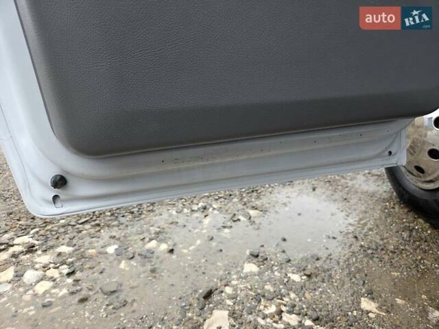 Белый Мерседес Sprinter, объемом двигателя 2.2 л и пробегом 260 тыс. км за 29650 $, фото 56 на Automoto.ua
