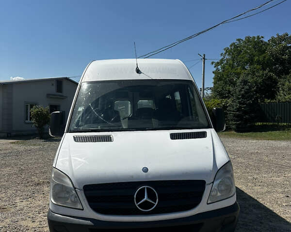 Білий Мерседес Sprinter, об'ємом двигуна 2.15 л та пробігом 493 тис. км за 32000 $, фото 2 на Automoto.ua