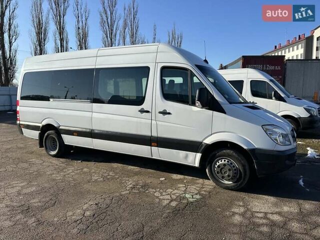 Белый Мерседес Sprinter, объемом двигателя 3 л и пробегом 290 тыс. км за 31000 $, фото 6 на Automoto.ua