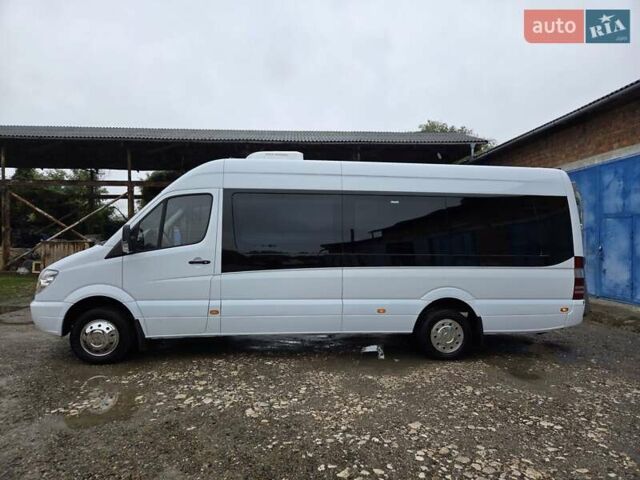 Белый Мерседес Sprinter, объемом двигателя 2.2 л и пробегом 260 тыс. км за 29650 $, фото 4 на Automoto.ua
