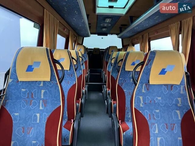 Белый Мерседес Sprinter, объемом двигателя 3 л и пробегом 427 тыс. км за 43490 $, фото 26 на Automoto.ua