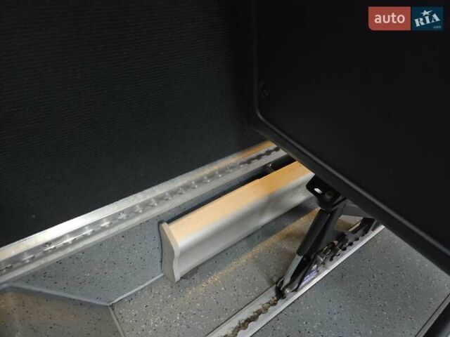 Белый Мерседес Sprinter, объемом двигателя 2.2 л и пробегом 260 тыс. км за 29650 $, фото 37 на Automoto.ua