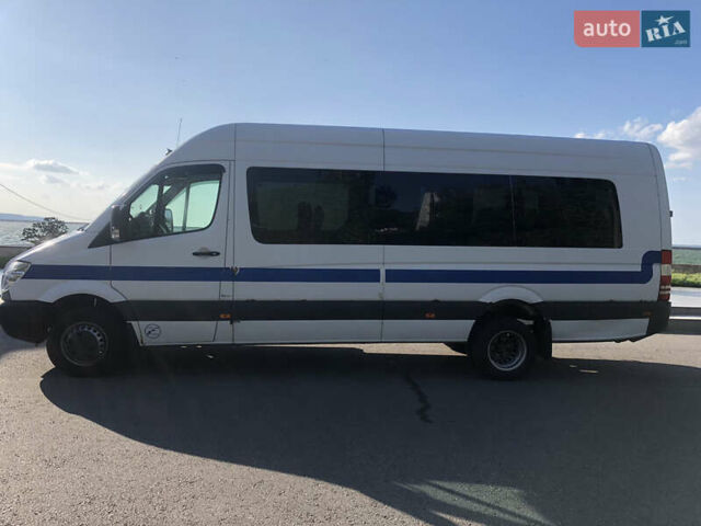 Белый Мерседес Sprinter, объемом двигателя 2.14 л и пробегом 687 тыс. км за 28700 $, фото 3 на Automoto.ua