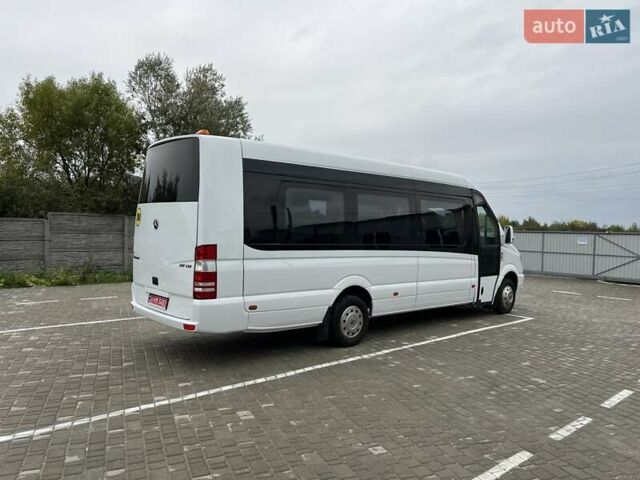 Белый Мерседес Sprinter, объемом двигателя 3 л и пробегом 427 тыс. км за 43490 $, фото 4 на Automoto.ua
