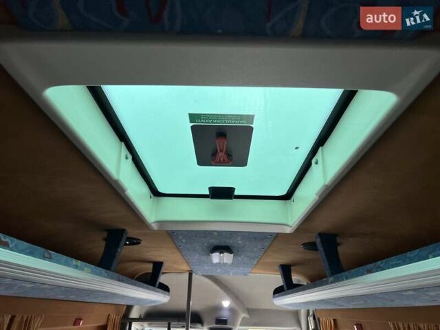 Белый Мерседес Sprinter, объемом двигателя 3 л и пробегом 427 тыс. км за 43490 $, фото 34 на Automoto.ua