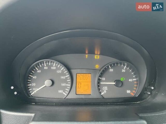 Белый Мерседес Sprinter, объемом двигателя 0 л и пробегом 424 тыс. км за 34990 $, фото 19 на Automoto.ua