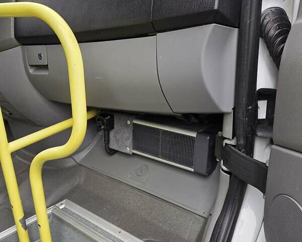 Белый Мерседес Sprinter, объемом двигателя 2.2 л и пробегом 260 тыс. км за 29650 $, фото 26 на Automoto.ua
