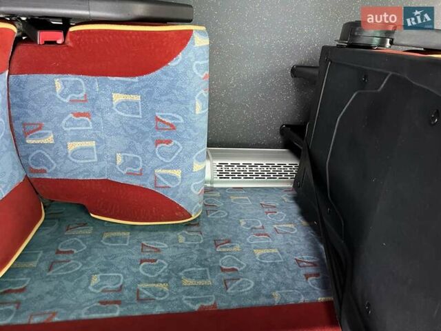 Белый Мерседес Sprinter, объемом двигателя 3 л и пробегом 427 тыс. км за 43490 $, фото 30 на Automoto.ua