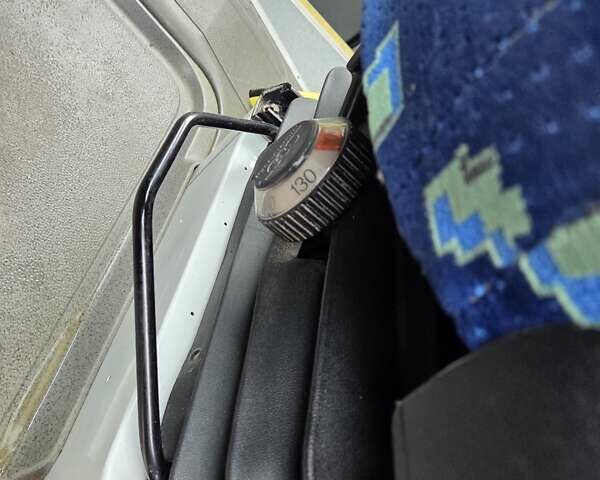 Белый Мерседес Sprinter, объемом двигателя 2.2 л и пробегом 260 тыс. км за 29650 $, фото 54 на Automoto.ua