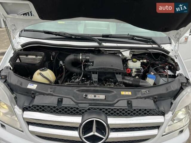 Белый Мерседес Sprinter, объемом двигателя 0 л и пробегом 424 тыс. км за 34990 $, фото 14 на Automoto.ua