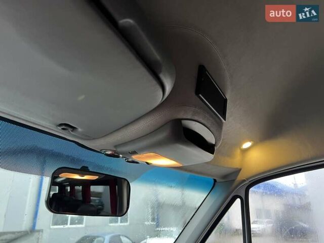 Белый Мерседес Sprinter, объемом двигателя 3 л и пробегом 540 тыс. км за 46900 $, фото 25 на Automoto.ua