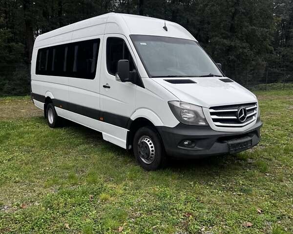 Белый Мерседес Sprinter, объемом двигателя 0 л и пробегом 488 тыс. км за 37800 $, фото 2 на Automoto.ua