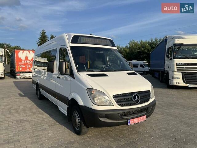 Белый Мерседес Sprinter, объемом двигателя 2.1 л и пробегом 368 тыс. км за 27700 $, фото 2 на Automoto.ua