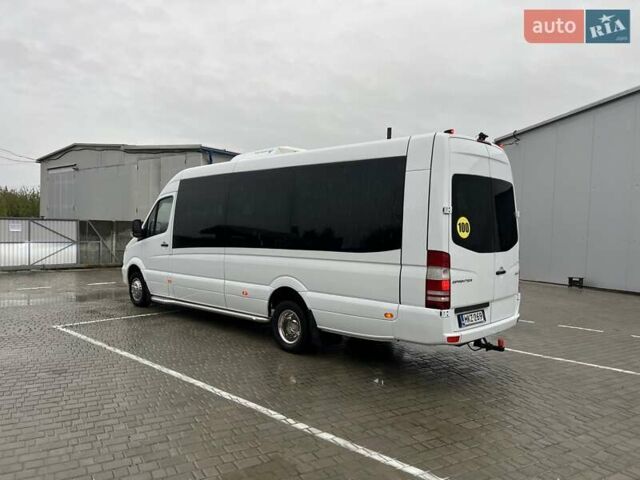 Белый Мерседес Sprinter, объемом двигателя 3 л и пробегом 540 тыс. км за 46900 $, фото 8 на Automoto.ua