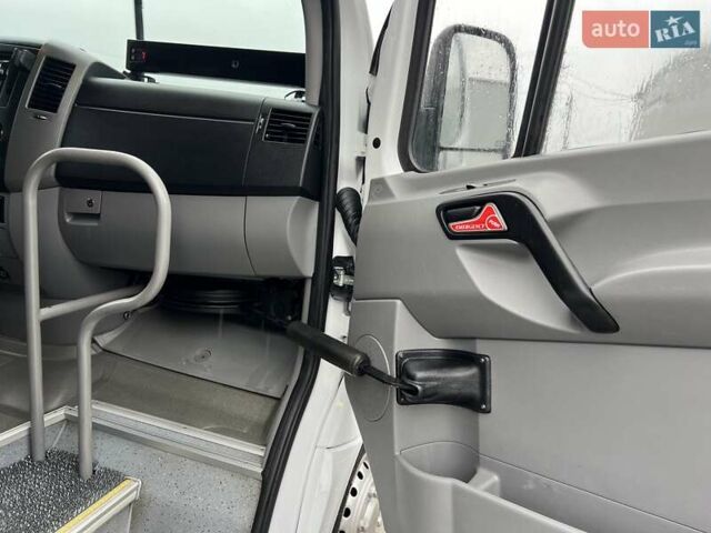 Белый Мерседес Sprinter, объемом двигателя 3 л и пробегом 540 тыс. км за 46900 $, фото 28 на Automoto.ua