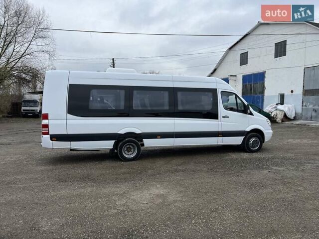 Белый Мерседес Sprinter, объемом двигателя 2.2 л и пробегом 406 тыс. км за 38500 $, фото 3 на Automoto.ua