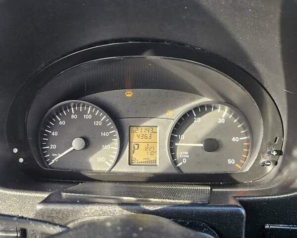 Белый Мерседес Sprinter, объемом двигателя 3 л и пробегом 621 тыс. км за 43000 $, фото 8 на Automoto.ua