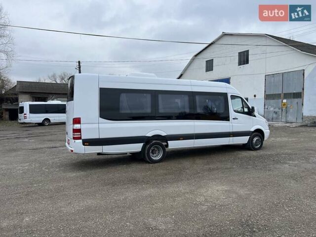 Белый Мерседес Sprinter, объемом двигателя 2.2 л и пробегом 406 тыс. км за 38500 $, фото 4 на Automoto.ua
