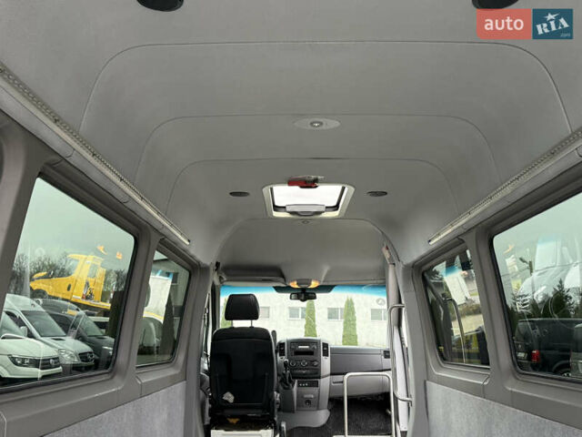 Білий Мерседес Sprinter, об'ємом двигуна 2.14 л та пробігом 250 тис. км за 28000 $, фото 8 на Automoto.ua