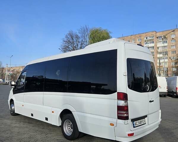 Белый Мерседес Sprinter, объемом двигателя 3 л и пробегом 621 тыс. км за 43000 $, фото 1 на Automoto.ua