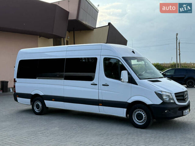 Белый Мерседес Sprinter, объемом двигателя 2.14 л и пробегом 263 тыс. км за 29800 $, фото 3 на Automoto.ua