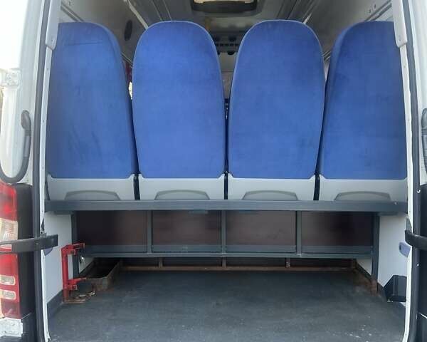 Белый Мерседес Sprinter, объемом двигателя 2.2 л и пробегом 363 тыс. км за 27500 $, фото 19 на Automoto.ua