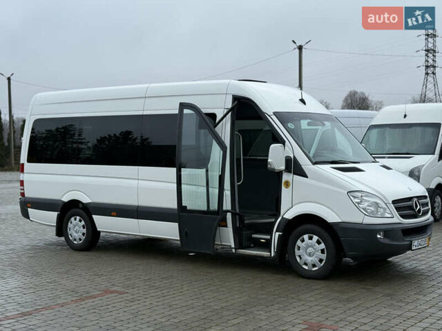 Білий Мерседес Sprinter, об'ємом двигуна 2.14 л та пробігом 250 тис. км за 28000 $, фото 1 на Automoto.ua