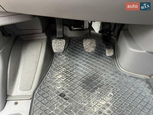 Белый Мерседес Sprinter, объемом двигателя 2.2 л и пробегом 406 тыс. км за 38500 $, фото 24 на Automoto.ua