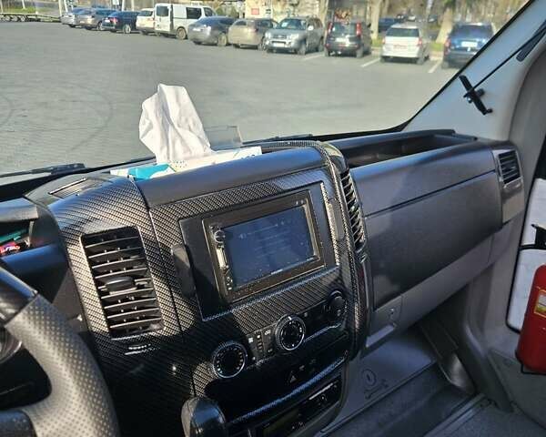 Белый Мерседес Sprinter, объемом двигателя 3 л и пробегом 621 тыс. км за 43000 $, фото 16 на Automoto.ua
