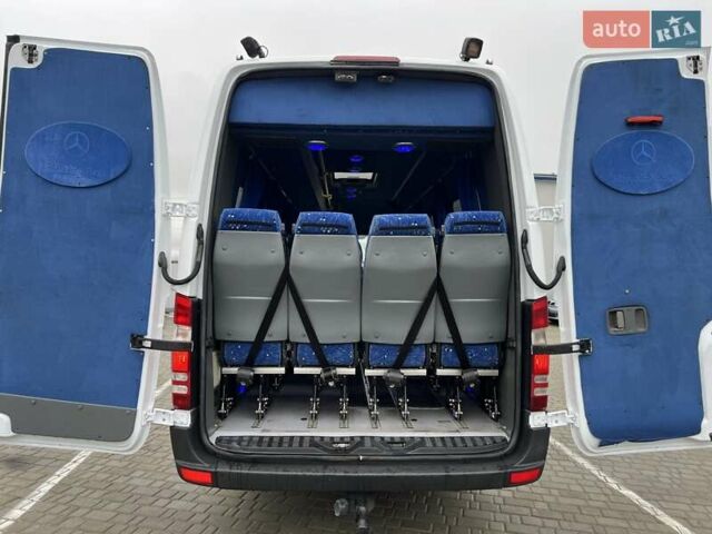 Белый Мерседес Sprinter, объемом двигателя 2.2 л и пробегом 496 тыс. км за 34500 $, фото 17 на Automoto.ua