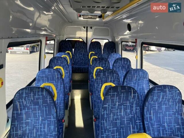 Белый Мерседес Sprinter, объемом двигателя 2.1 л и пробегом 368 тыс. км за 27700 $, фото 12 на Automoto.ua