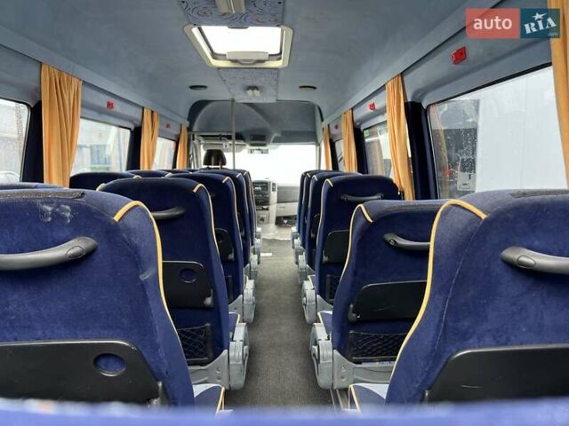 Белый Мерседес Sprinter, объемом двигателя 3 л и пробегом 448 тыс. км за 42700 $, фото 12 на Automoto.ua