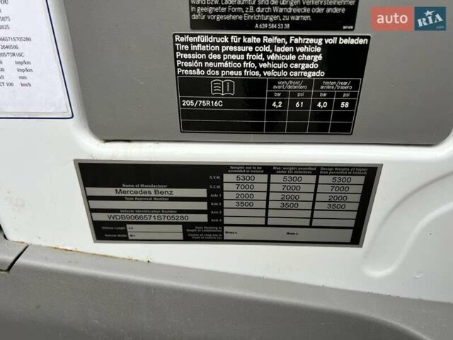 Белый Мерседес Sprinter, объемом двигателя 2.2 л и пробегом 406 тыс. км за 38500 $, фото 23 на Automoto.ua